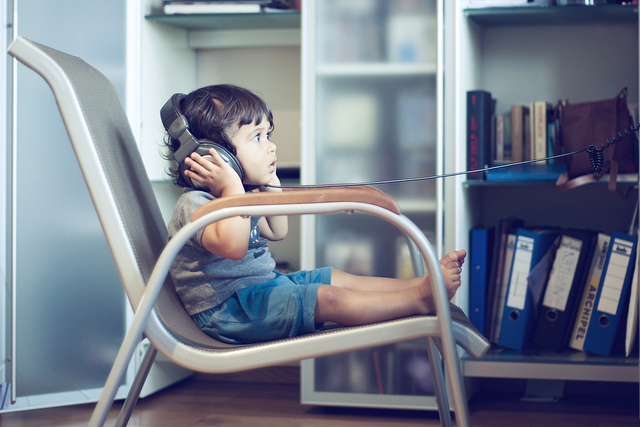 auriculares para escuchar música para niños