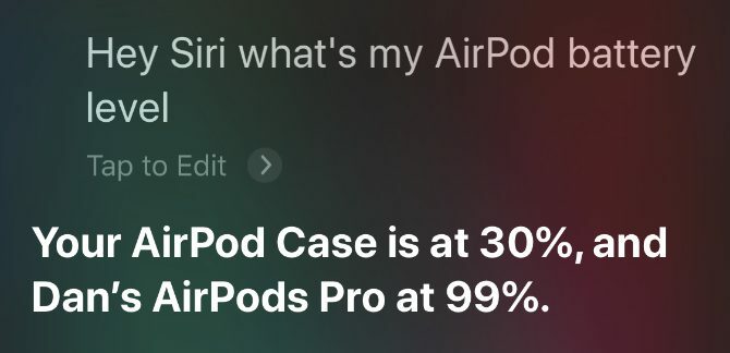Siri leyendo el porcentaje de batería de AirPods