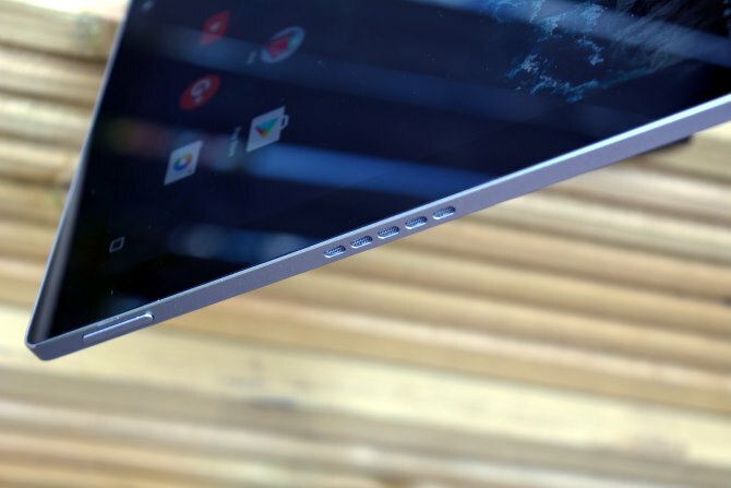 MakeUseOf Review Vista lateral de Google Pixel C
