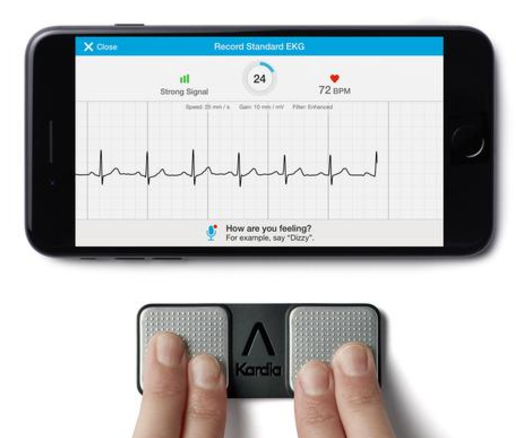 En caso de emergencia, querrá estos 7 dispositivos inteligentes instalados AliveCor Kardia Band