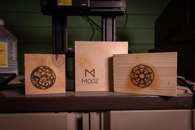 Madera grabada con láser Dobot Mooz