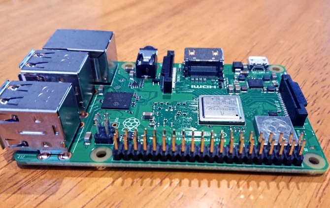 La Raspberry Pi 3 B +