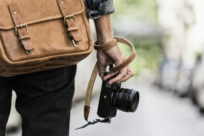 Haga que su viaje sea más económico al ganar dinero durante su viaje shutterstock 479217709 670x447