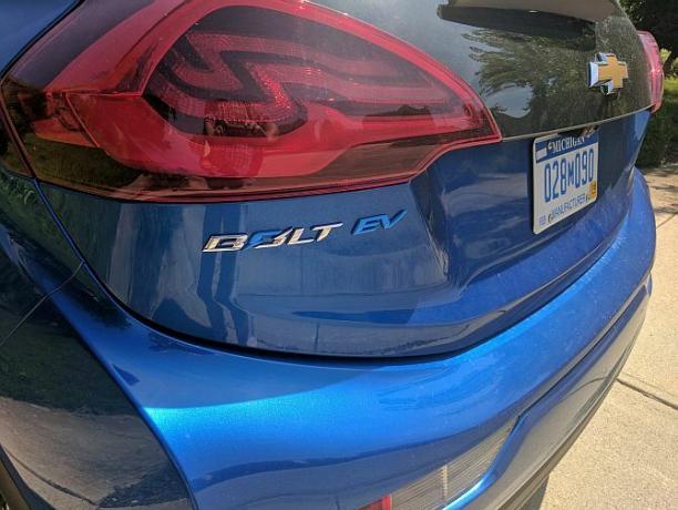 Chevy Bolt EV Hands-On: Aparentemente, los autos eléctricos ya no chupan Bolt EV3