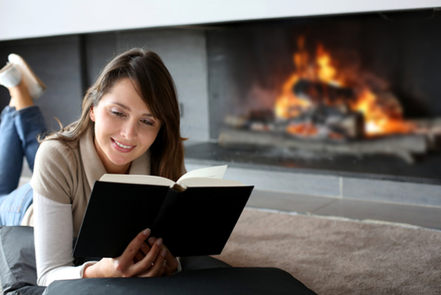 lectura-libros-tiempo-chimenea