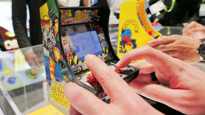 Los jugadores de Mini Arcade retro de My Arcade están llenos de nostalgia myarcade minijugador ces2019 1