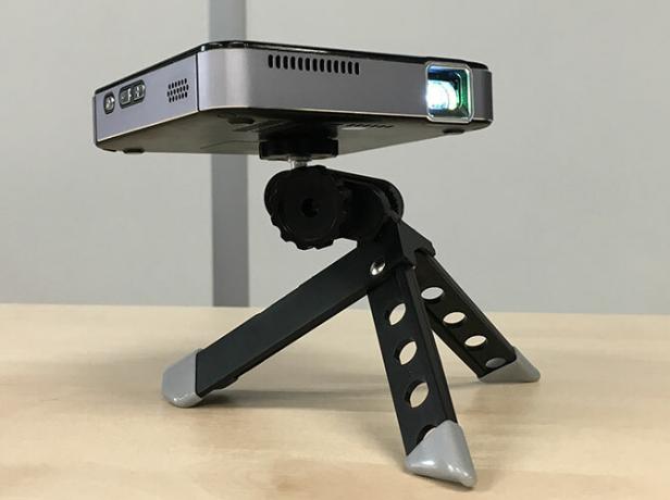 Mini proyector DLP Apeman M4: trípode m4 elegante, compacto y fácil de usar