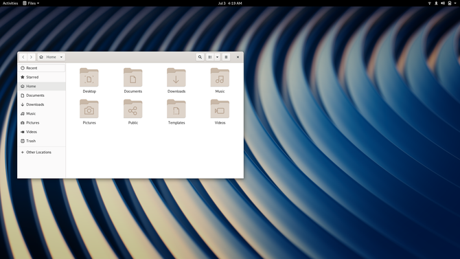 Fedora 30 Workstation con administrador de archivos abierto