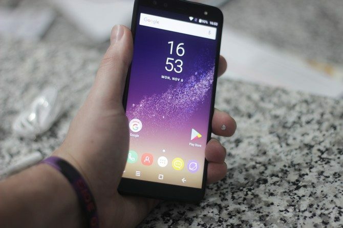 Revisión de Blackview S8: características de Galaxy sin el precio astronómico BlackviewS88 670x447