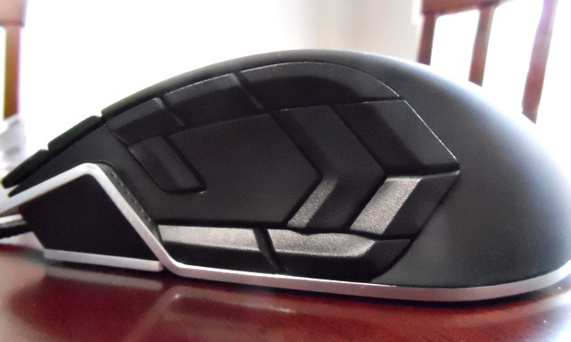 corsair vengeance m95 mmo rts mouse review